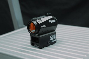 Sig Sauer Optics Romeo 5 1x20mm Compact 2 Футуристичний поганець. Sig Sauer Optics Romeo 5 1x20mm Compact 2 Футуристичний поганець.