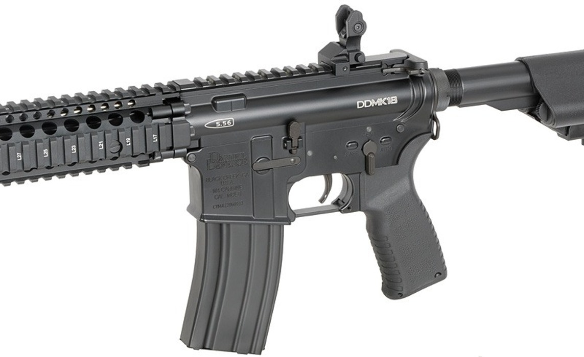 Штурмова гвинтівка Daniel Defense MK18 Black CM.105 [EMG] фото 8