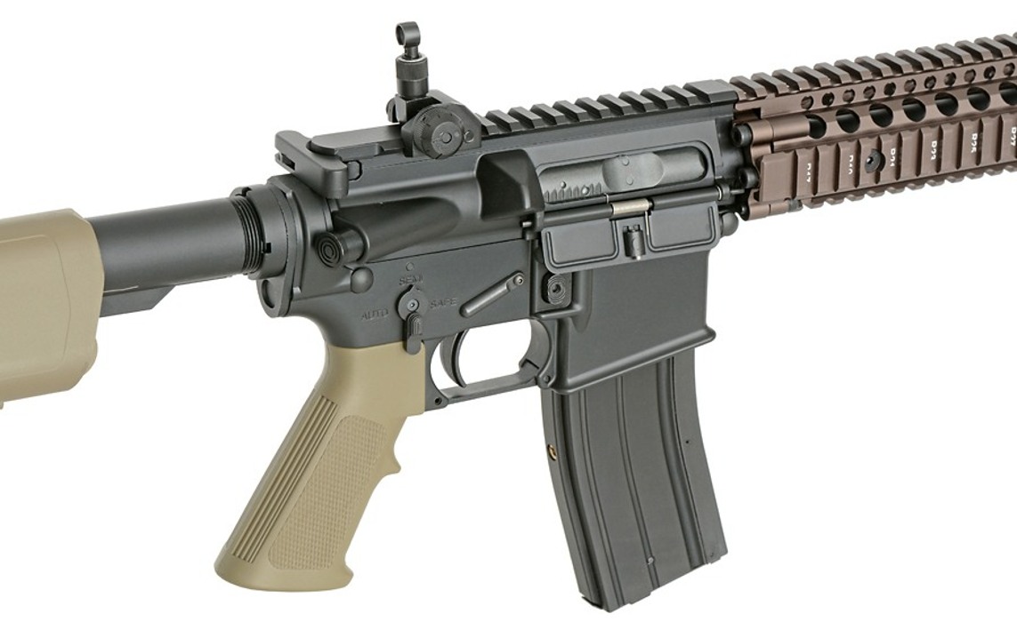 Штурмовая винтовка газовая Daniel Defense MK18 Gas Blow-Back - Tan [EMG] фото 12
