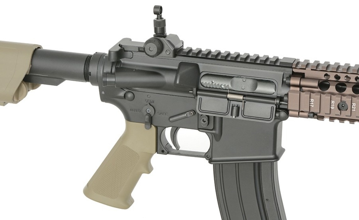 Штурмовая винтовка газовая Daniel Defense MK18 Gas Blow-Back - Tan [EMG] фото 15