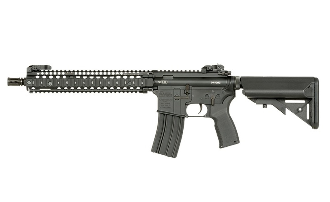 Штурмовая винтовка Daniel Defense M4A1 Black CM.105 [EMG] фото 1