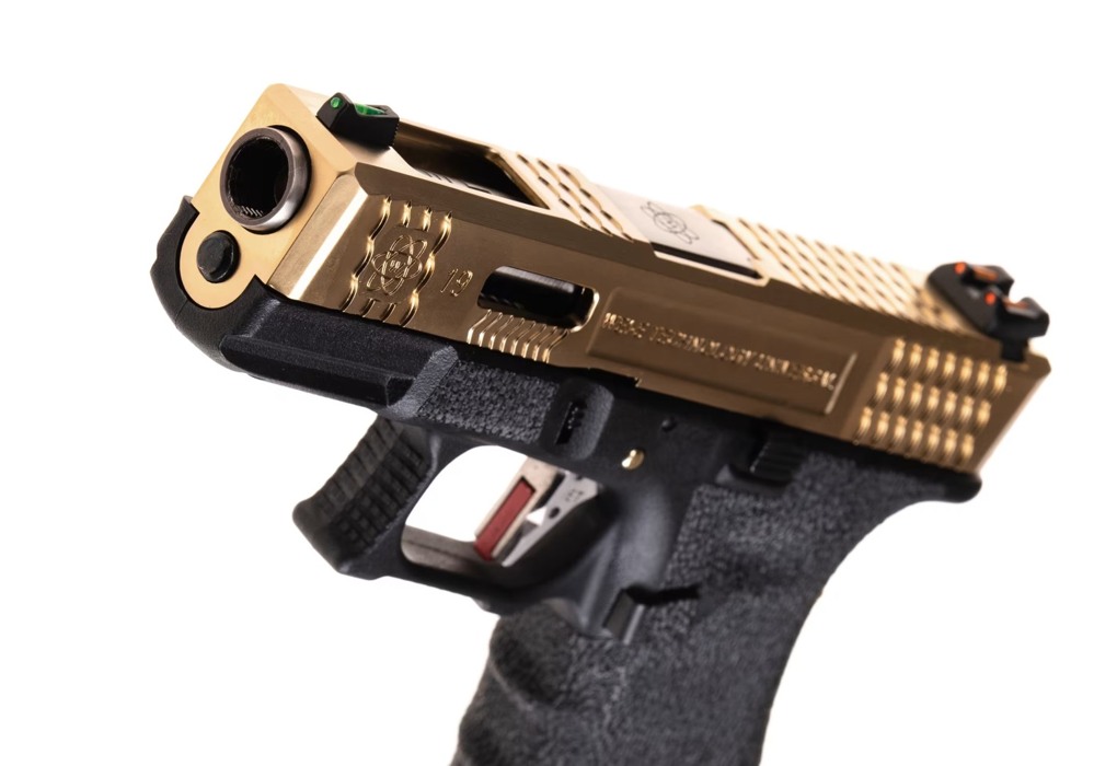 Пістолет Glock 19 Force Metal Black-bronze Green Gas WE фото 9