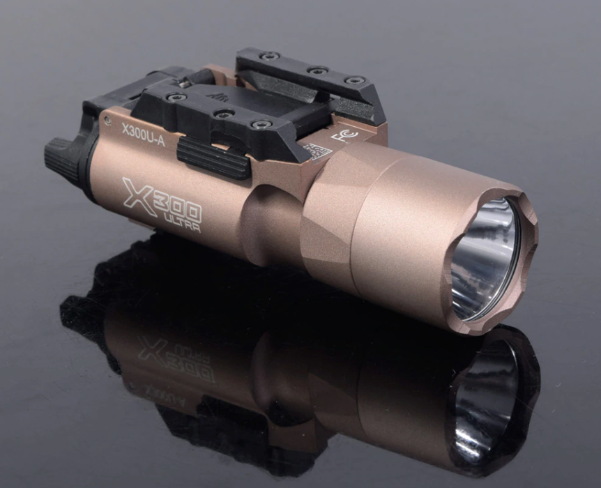 Тактический светодиодный фонарь Surefire X300U Coyote Brown фото 3