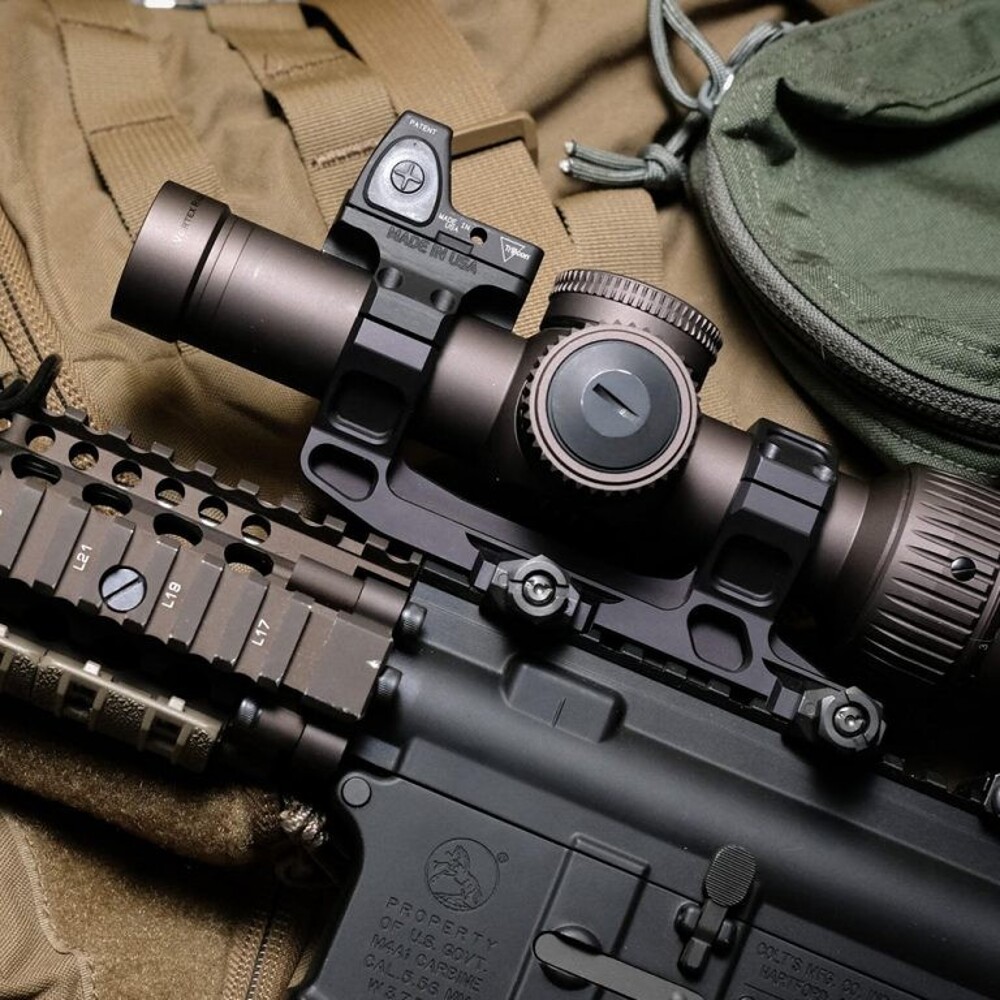 Прицел коллиматорный Trijicon RMR/SRO Iron Sights replica GY для
