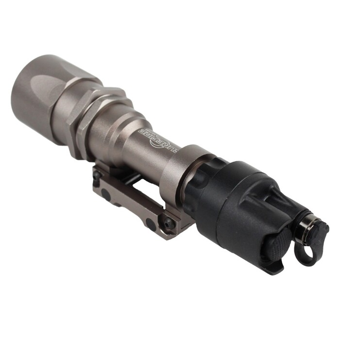 Тактичний світлодіодний ліхтар Surefire M951 500 люмен XM08 TAN фото 2