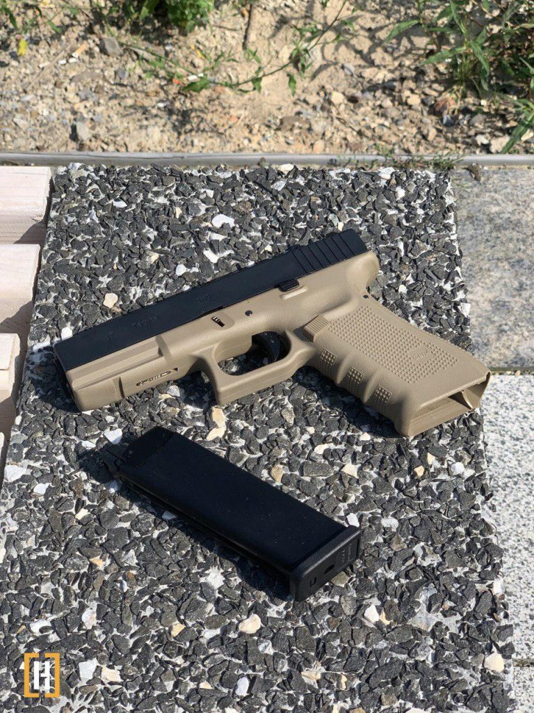 We Glock 17